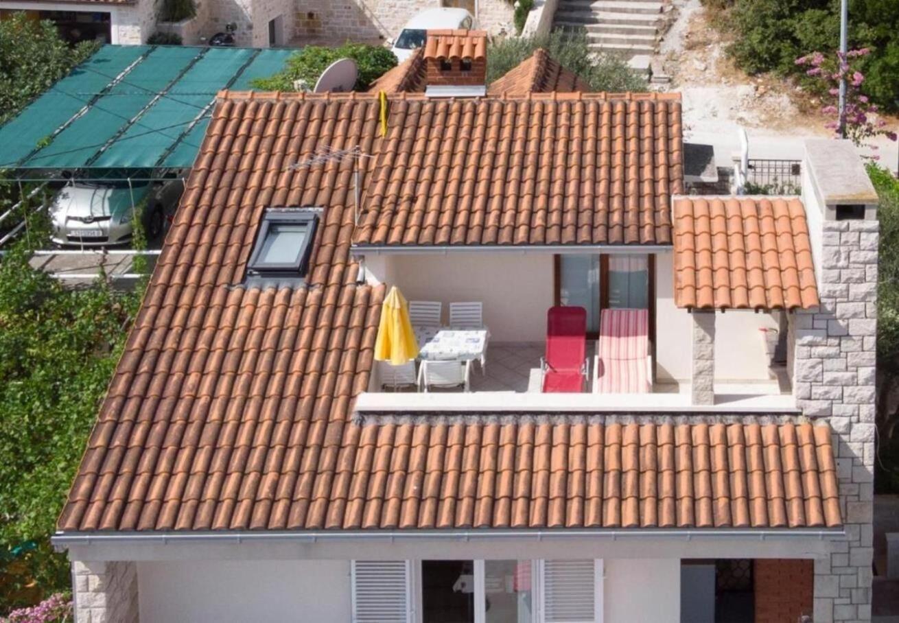 Apartments Damir - 80 M From Beach Postira Exterior foto